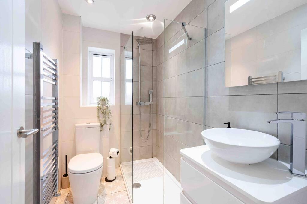Stunning Abode 5 Min From Nec & Bhx, Pets Allowed Marston Green Экстерьер фото