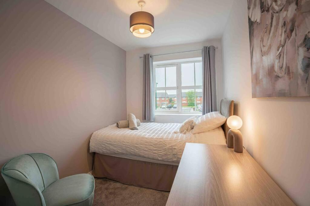 Stunning Abode 5 Min From Nec & Bhx, Pets Allowed Marston Green Экстерьер фото