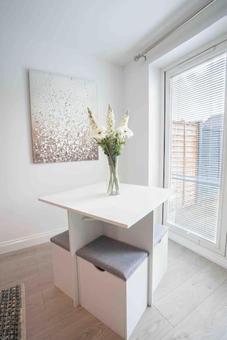 Stunning Abode 5 Min From Nec & Bhx, Pets Allowed Marston Green Экстерьер фото