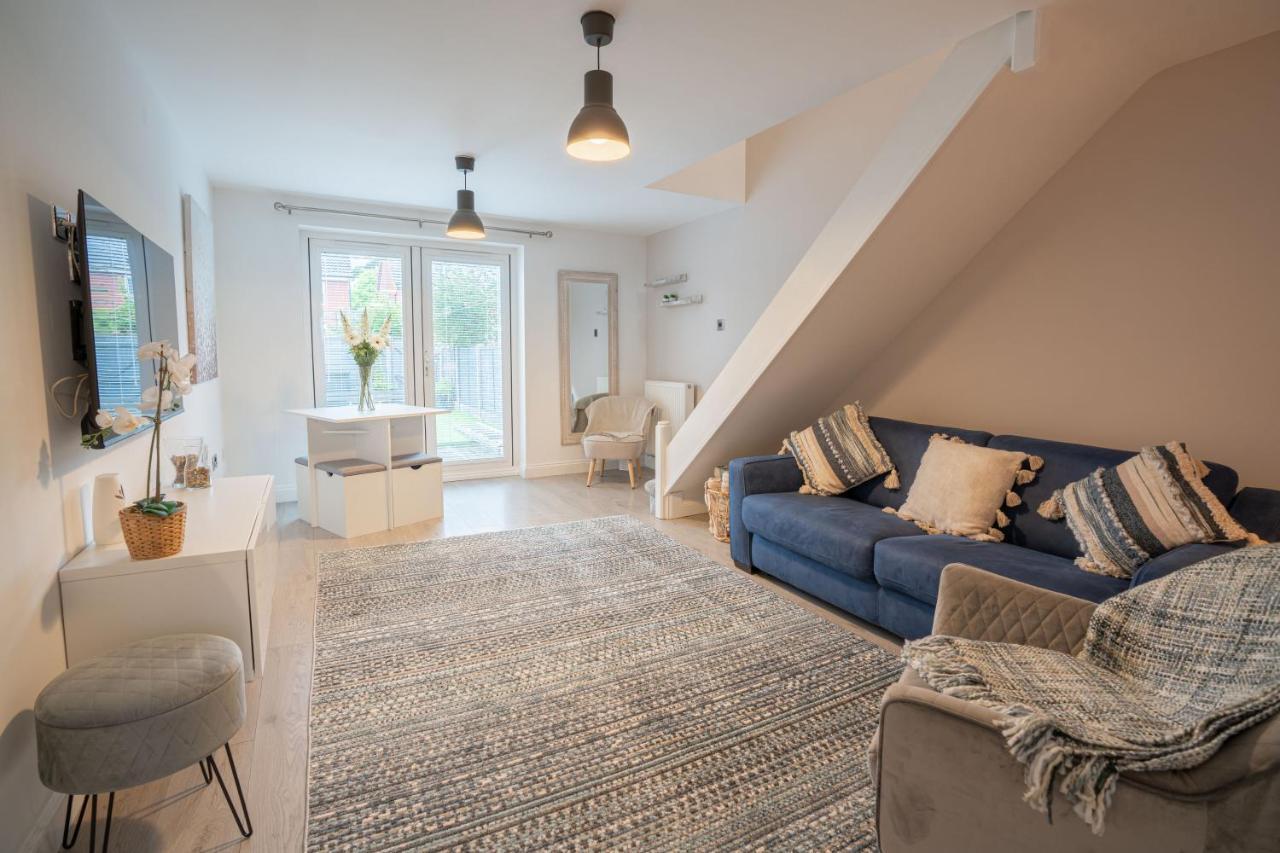 Stunning Abode 5 Min From Nec & Bhx, Pets Allowed Marston Green Экстерьер фото