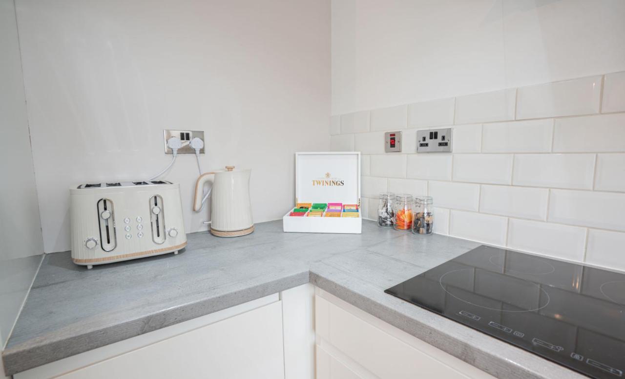 Stunning Abode 5 Min From Nec & Bhx, Pets Allowed Marston Green Экстерьер фото